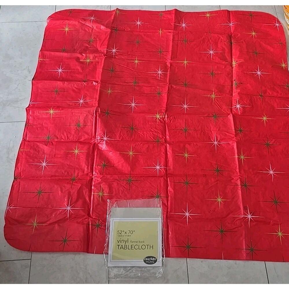 Vtg Clover Valley Home Red Starburst Vinyl‎ Flannel Back Tablecloth 52"x70"